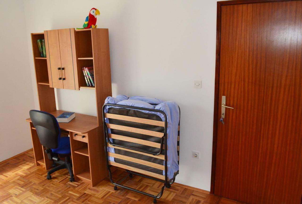 Apartman Rosa Pirovac Buitenkant foto