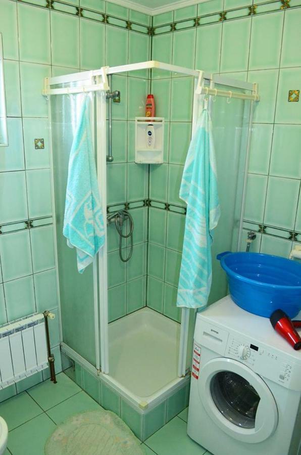 Apartman Rosa Pirovac Buitenkant foto