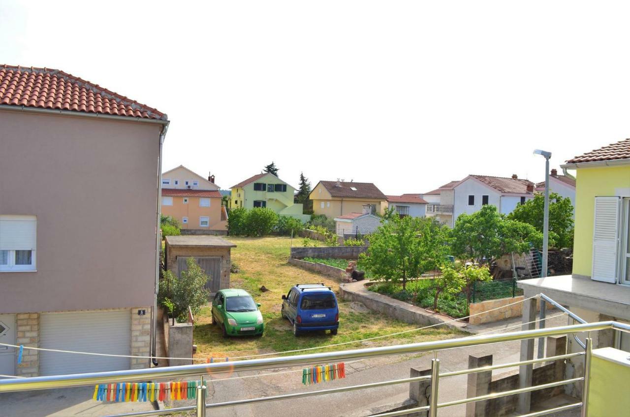 Apartman Rosa Pirovac Buitenkant foto